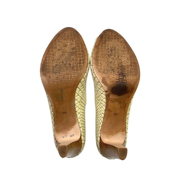 Cole Haan Pump Snake Pattern Patent Slip On Beige Leather Women Sz 9.5B - Picture 9 of 10